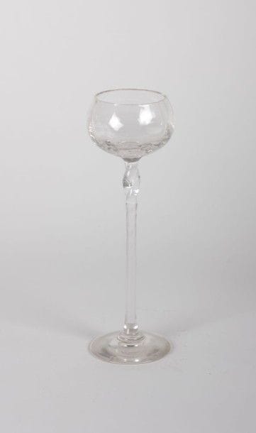 Verre à longue jambe en verre soufflé, le

gobelet...