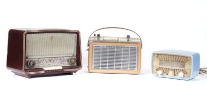 Lot de 3 postes de radio de marque SONOLOR...