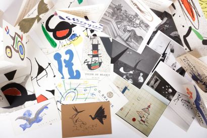 Ensemble de 22 cartons d'invitation illustrés...