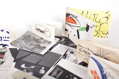 Ensemble de 22 cartons d'invitation illustrés...
