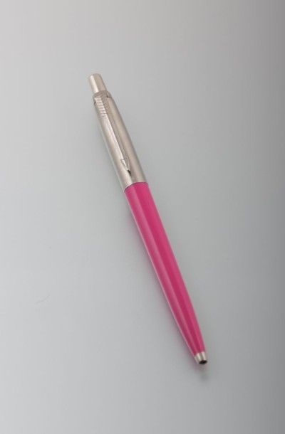 PARKER stylo rose et métal