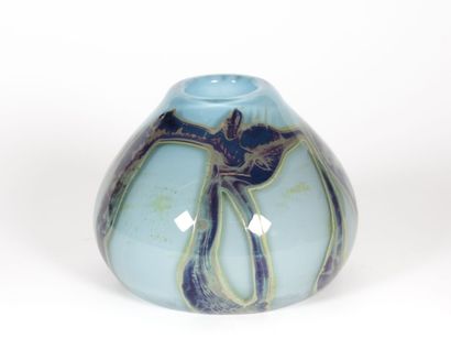 VAL SAINT LAMBERT

Vase en verre multicouches...