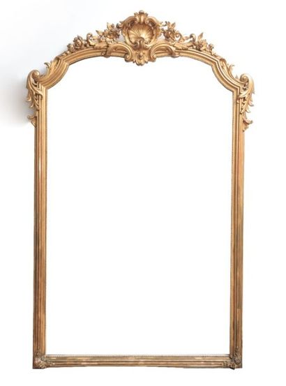 Miroir de cheminée en bois et stuc mouluré...