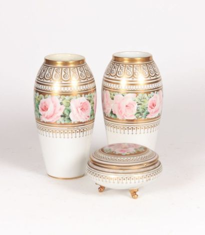 LIMOGES - RAVINA

Lot en porcelaine blanche...