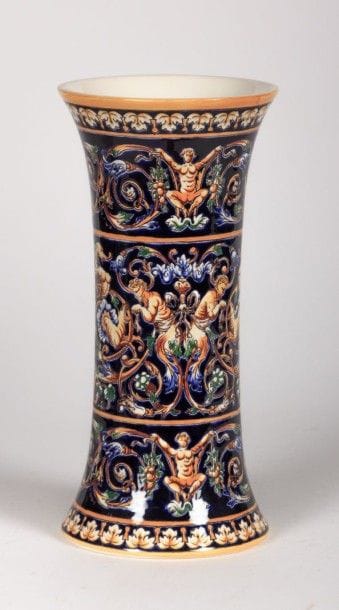 GIEN

Vase rouleau à col légérement évasé...