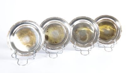 Suite de quatre dessous de bouteille et

leurs...