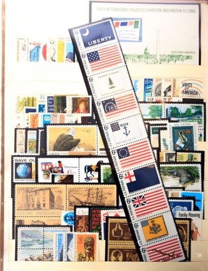 Un album dont Etats Unis, carnets et divers....