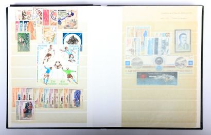 Un album France dont 398, Andorre, Monaco,...
