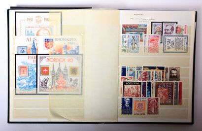 Un album France dont 398, Andorre, Monaco,...