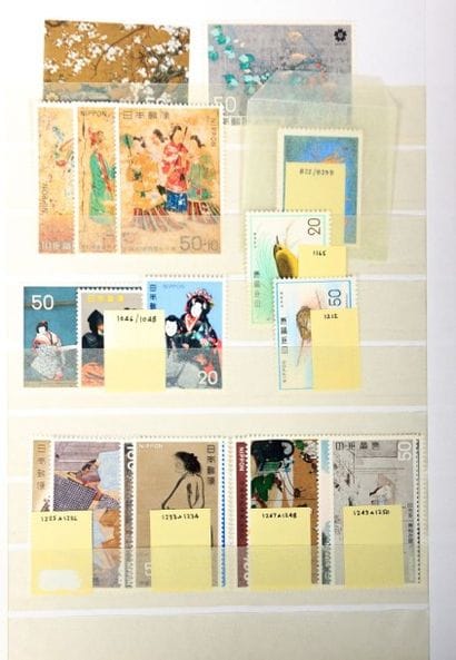 Deux volumes dont Vatican, Suisse, Japon,...