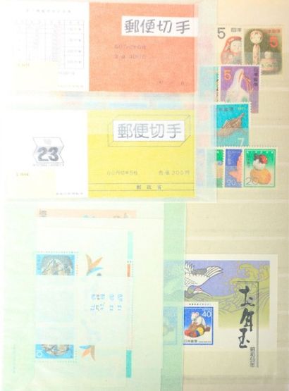 Deux volumes dont Vatican, Suisse, Japon,...