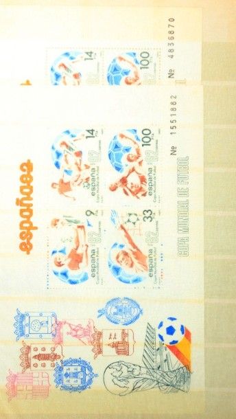 un volume dont Espagne, bloc Picasso, Andorre,...