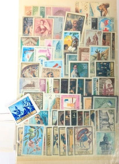 un volume dont Espagne, bloc Picasso, Andorre,...