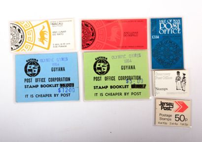 Carnets, une boîte Canada et Grande-Bret...