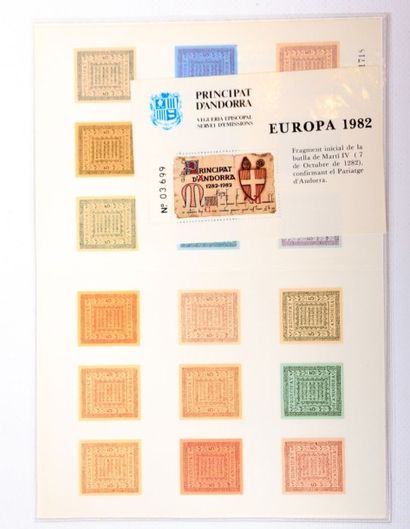 A TRIER un lot de de timbres des cinq continents,...