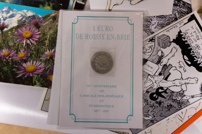 [ILLUSTRATIONS] 

Ensemble de cartes imprimées...