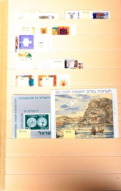 Un album dont Outre Mer. Bloc feuillé. A...