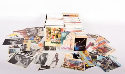 [CINEMA] 

Ensemble de cartes imprimées modernes...