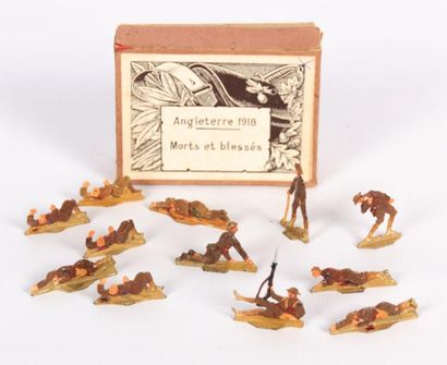 Lot de douze figurines en plomb moulé peint...