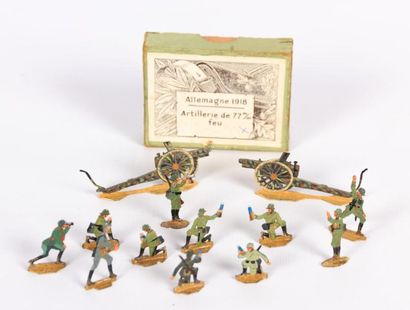 Lot de quatorze figurines en plomb moulé...