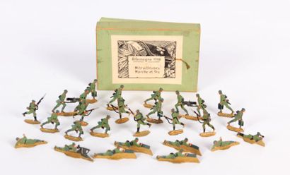 Lot de vingt cinq figurines en plomb moulé...