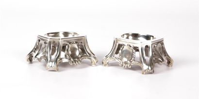 Paire de salières en argent de forme rectangulaire...