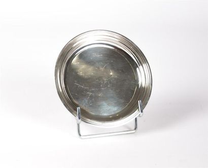 Dessous de bouteille en argent uni, la bordure...