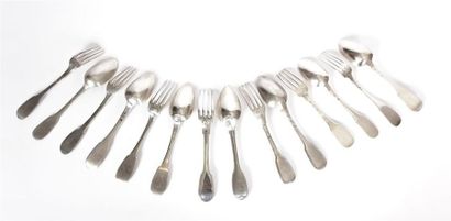 Lot de sept couverts de table en argent uniplat...