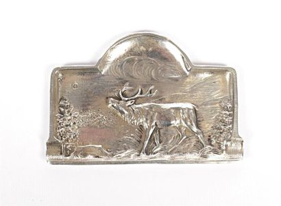 Vide-poche en argent figurant un cerf bramant...