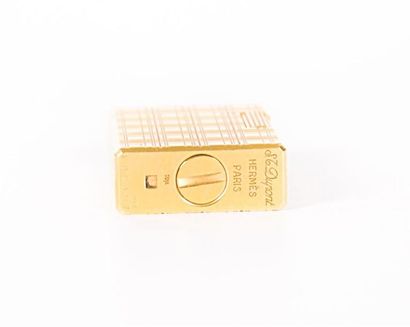 DUPONT Hermès Paris
Briquet à gaz en métal...