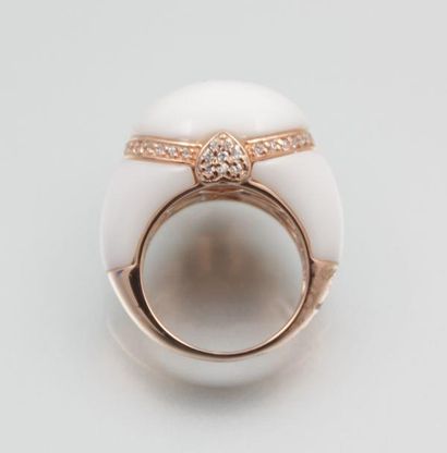 Bague en vermeil ornée de pierre blanche...