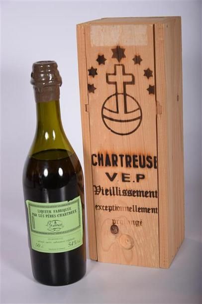 1 x 0,50 cl	CHARTREUSE V.E.P. mise des Pères...