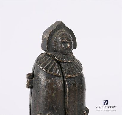 Vierge de fer miniature en bronze à patine...