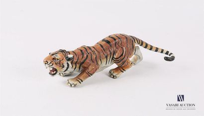 Sujet en bronze peint figurant un tigre rugissant...