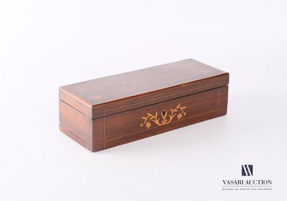 Boite à gants en placage de palissandre marquetée...
