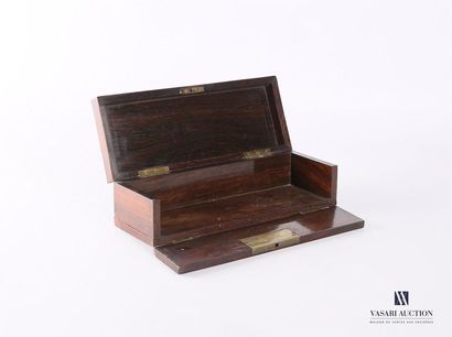 Boite à gants en placage de palissandre marquetée...