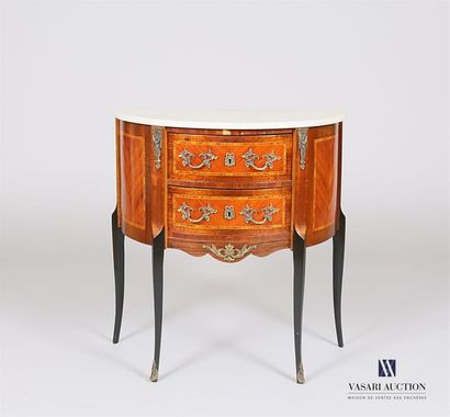 Commode demi-lune en bois de pacage marqueté...