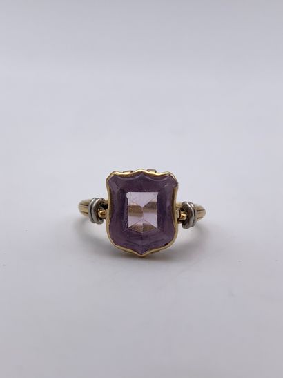 Bague en or jaune 750 millièmes ornée d une...