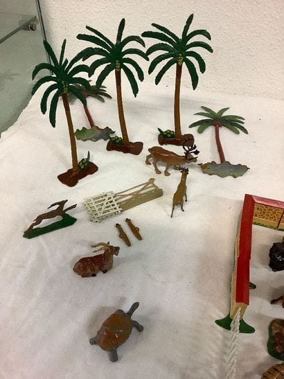 très beaux et ancien jouets d’enfant (animaux...