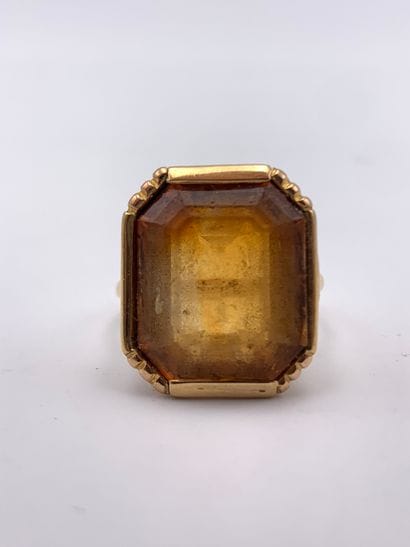 Bague en or jaune 750 millièmes ornée d une...