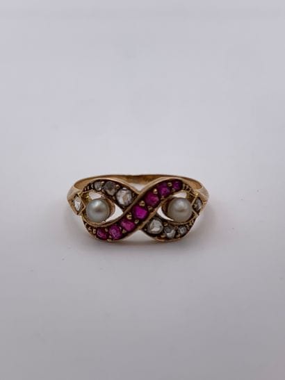 Bague en or jaune 750 millièmes ornée de...