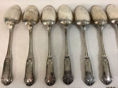 Ménagère: partie de ménagère en métal argenté...