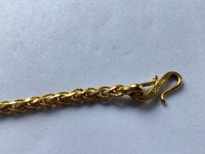 Collier en or jaune 916 millièmes 
91 cm
55...