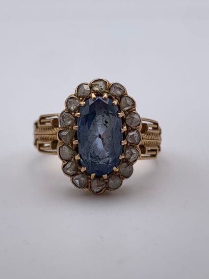 Bague pompadour en or rose 750 millièmes,...