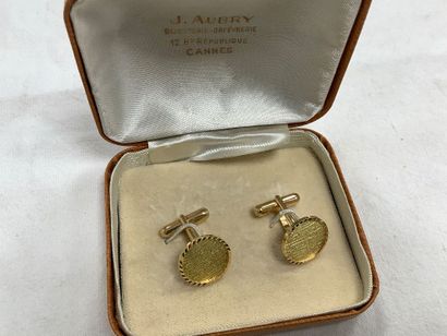 Paire de boutons de manchette en or jaune...