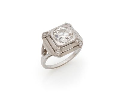 Élégante bague en platine 850 millièmes à...