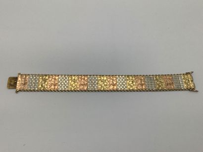 Bracelet 3 or, 585 millièmes à décor de fleurs
Poids...
