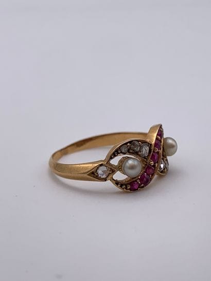 Bague en or jaune 750 millièmes ornée de...