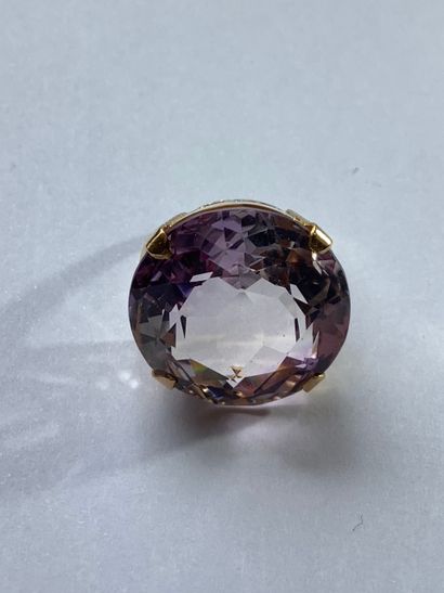 Bague en or jaune 750 millièmes ornée d’une...