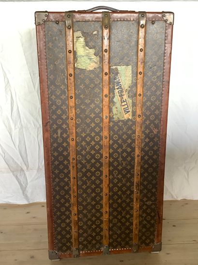 LOUIS VUITTON-Malle cabine en toile monogramme...